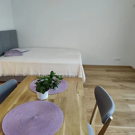 Sunny Studio In The City Center, Close To Old Town Apartamento Tallin